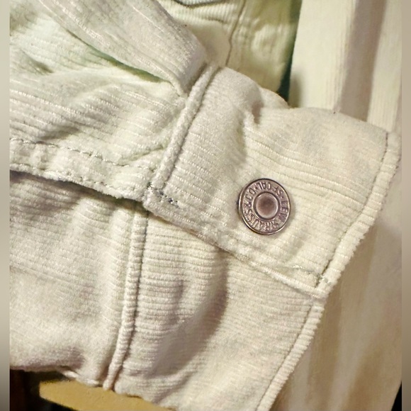 Levi’s Corduroy Sherpa Trucker Jacket - Picture 5 of 5